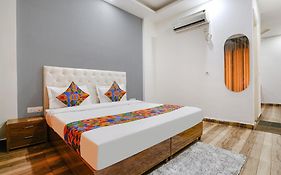 Fabhotel Sky Rise Inn Near Medanta- The Medicity Hospital, Gurugram